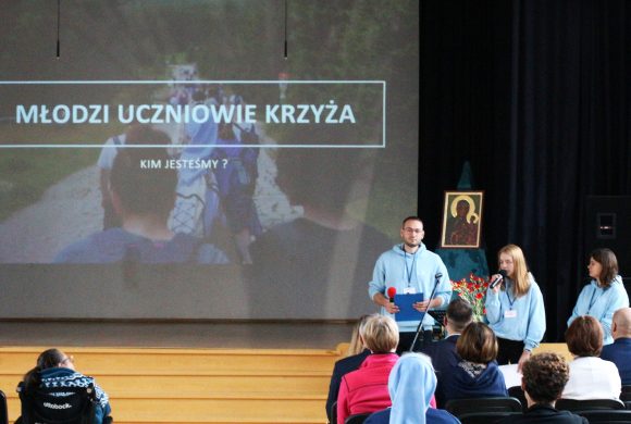 Oczami młodych Uczniów Krzyża Oczami młodych Uczniów Krzyża