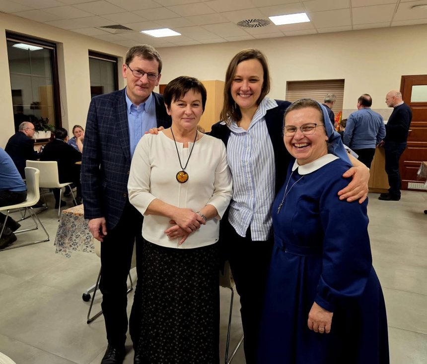 Wybory ➡️ w czmonieckiej Wspólnocie Świeckich Uczniów Krzyża