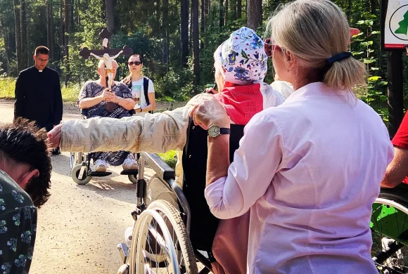 Białogóra na Kaszubach -wrzesień 2021. Rekolekcje dla chorych, starszych z wolontariuszami i siostrami….